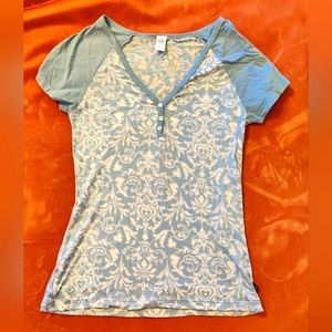 Pretty Prana Shirt L